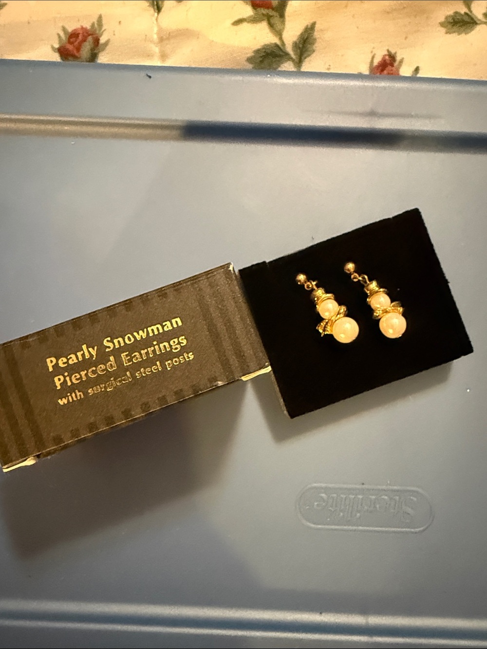 Vintage Avon Snowman Earrings- from the early 80s